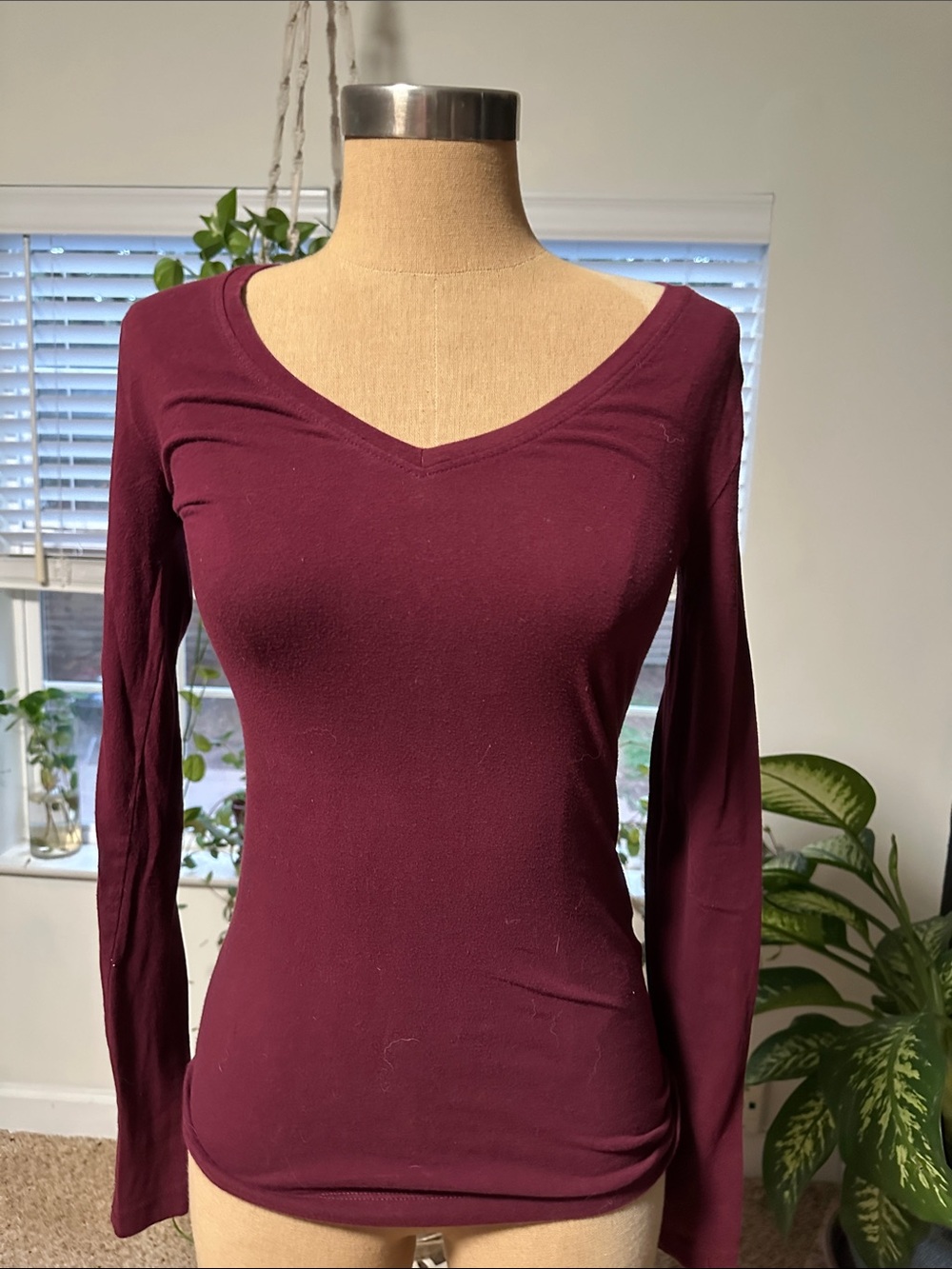 V-neck Long Sleeve Top in Deep Wine